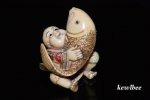adb0853 HAND CARVED MAMMOTH TUSK NETSUKE BOY HUG FISH