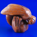 Japanese Carved Craftwork Boxwood Wood Netsuke Carving Hornet #696