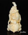 aeb0545 Hand Carved Hippo Ivory Carving Snuff Bottle Gourd