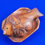 Japanese Hand Carved Boxwood Wood Netsuke Carving Fish In Plate #762