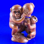 Handwork Boxwood Wood Netsuke Carving Monkey Pour Water